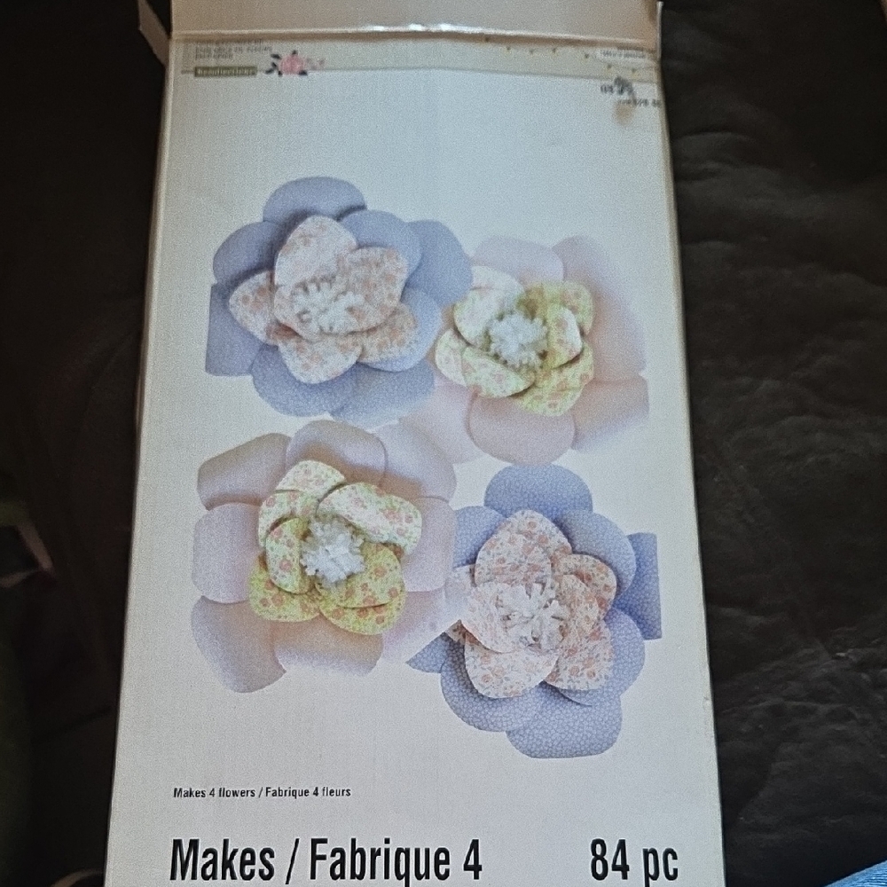 Recollections Paper Flower Kit with Pink and Black Accents